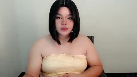 Snapshot of chabilataxx chatting on 10/29/25, 07:04 chabilataxx online show from 10/29/25, 07:04