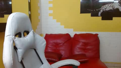 chacorta_ online show from 04/23/26, 02:30