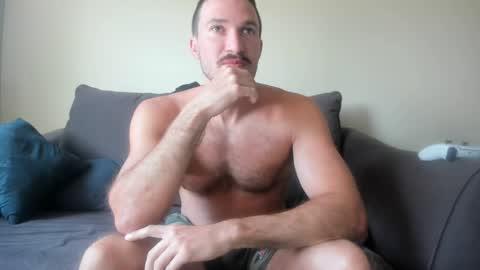 Snapshot of chadpowerz chatting on 07/08/26, 04:44 Lydong online show from 07/08/26, 04:44