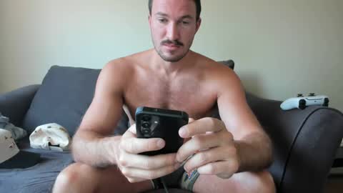 Snapshot of chadpowerz chatting on 07/20/26, 04:42 Lydong online show from 07/20/26, 04:42