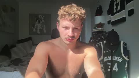 ChadTitan online show from 09/08/25, 02:38