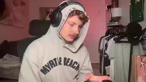 ChadTitan online show from 10/10/25, 02:27