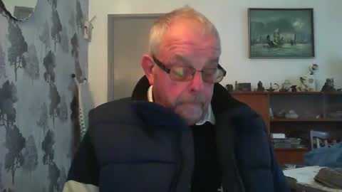 Snapshot of champers37 chatting on 01/10/25, 09:13 Champers online show from 01/10/25, 09:13