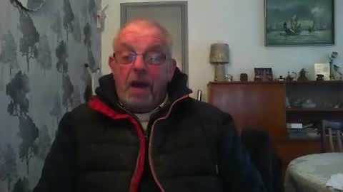 Snapshot of champers37 chatting on 01/15/25, 10:17 Champers online show from 01/15/25, 10:17