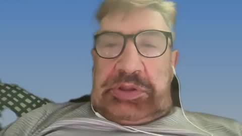 Snapshot of champsex305610 chatting on 01/26/25, 03:17 champsex305610 online show from 01/26/25, 03:17