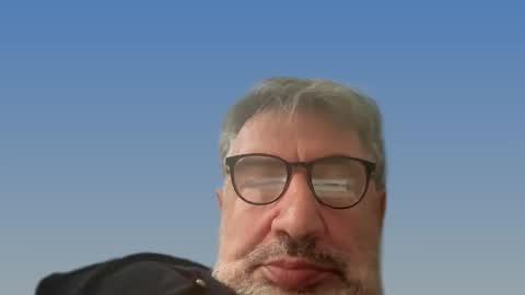 Snapshot of champsex305610 chatting on 09/10/25, 09:42 champsex305610 online show from 09/10/25, 09:42