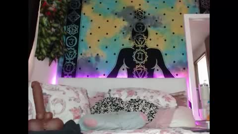 Chanel M. online show from 01/08/25, 07:45