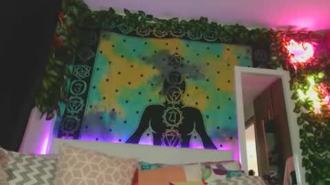 Chanel M. online show from 10/21/25, 09:15