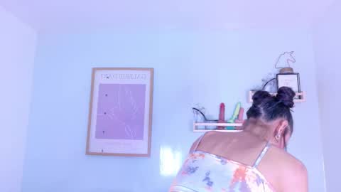 Snapshot of chaneladamss_ chatting on 12/03/25, 08:40 C H A N E L online show from 12/03/25, 08:40