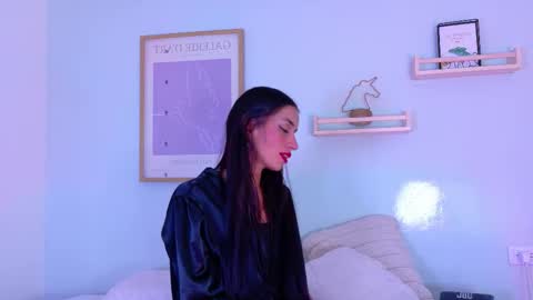 Snapshot of chaneladamss_ chatting on 12/04/25, 07:55 C H A N E L online show from 12/04/25, 07:55