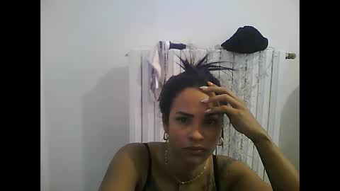 Laura online show from 03/06/25, 08:08