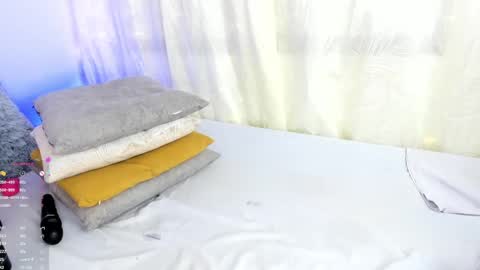 Snapshot of chanell_lovers chatting on 02/12/25, 05:26 CHANELL online show from 02/12/25, 05:26