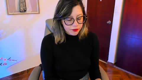 chanell online show from 11/12/25, 09:21