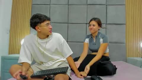 Chanellandmax online show from 11/19/25, 07:25