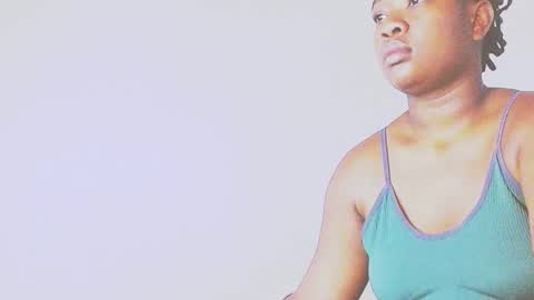 Snapshot of chanellmontes1 chatting on 01/17/26, 01:49 chnell online show from 01/17/26, 01:49