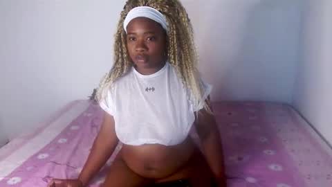 Snapshot of chanellmontes1 chatting on 02/16/26, 03:08 chnell online show from 02/16/26, 03:08