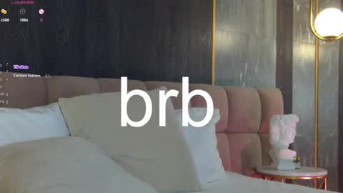 Chanel online show from 03/10/25, 08:37