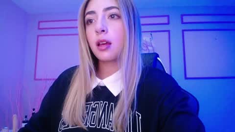 channel_blonde_a online show from 12/13/24, 07:53