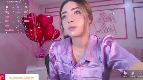 channel_blonde_a online show from 02/21/25, 04:59