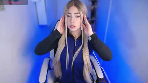 channel_blonde_a online show from 11/07/25, 03:45