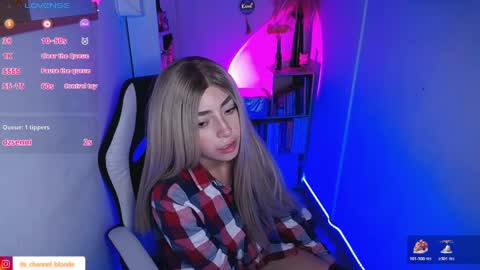 channel_blonde_a online show from 04/08/26, 12:21