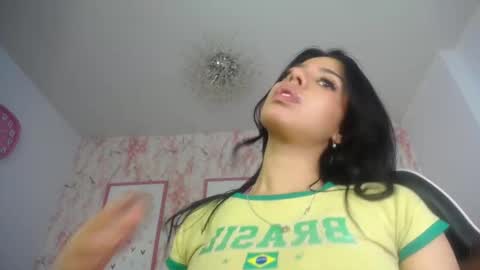 Snapshot of channel_garcia_ch chatting on 11/07/25, 12:54 Channel Garcia online show from 11/07/25, 12:54