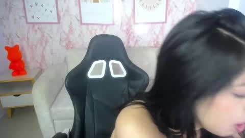 Snapshot of channel_garcia_ch chatting on 11/30/25, 12:42 Channel Garcia online show from 11/30/25, 12:42