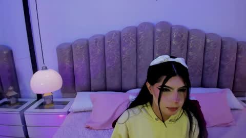 Channel Sofia online show from 04/19/26, 03:39