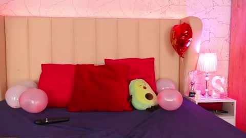 Channelangeless online show from 02/13/25, 07:52