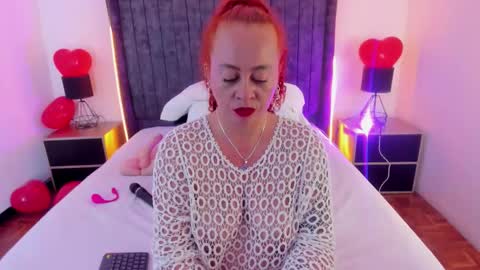 Snapshot of channelfox__ chatting on 02/17/26, 08:04 Channelfox online show from 02/17/26, 08:04