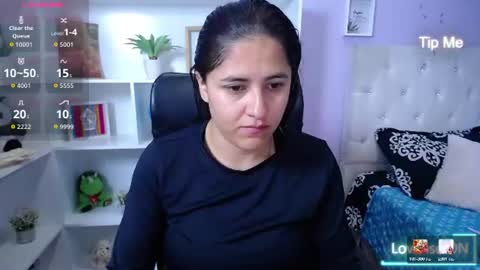 Snapshot of chantal_adams0 chatting on 06/15/26, 01:35 chantal online show from 06/15/26, 01:35