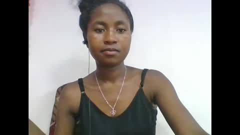 chantale483461 online show from 04/19/26, 04:28