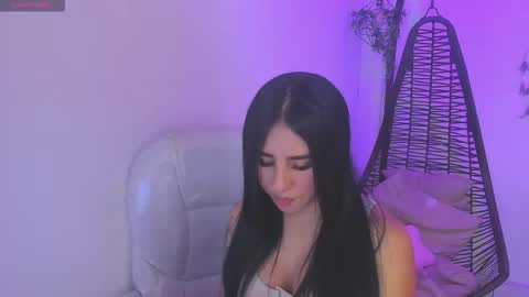 Chantall online show from 11/19/25, 04:45