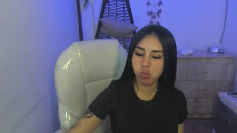 Chantall online show from 11/28/25, 04:26