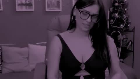 The Queen online show from 12/15/25, 08:24