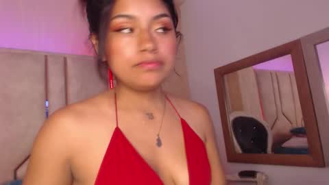 Snapshot of chantalpetit chatting on 02/04/26, 08:36 chantalpetit online show from 02/04/26, 08:36