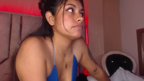 Snapshot of chantalpetit chatting on 02/11/26, 06:35 chantalpetit online show from 02/11/26, 06:35