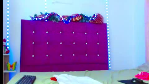 Snapshot of chantalsemenova2023 chatting on 12/15/24, 01:13 chantal sweety and horny latina for u online show from 12/15/24, 01:13