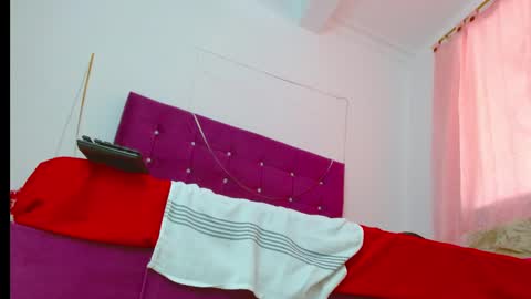 Snapshot of chantalsemenova2023 chatting on 01/09/25, 06:57 chantal sweety and horny latina for u online show from 01/09/25, 06:57