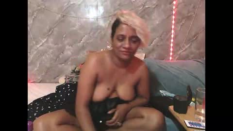 Zaria Vixen online show from 10/08/25, 09:34