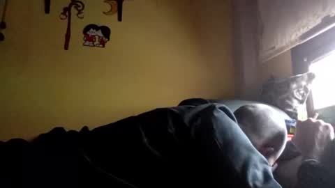 mueca online show from 11/29/25, 03:26