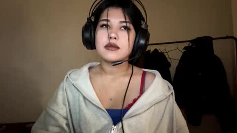 Lola online show from 12/05/25, 07:39