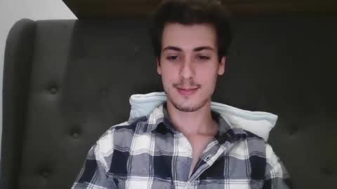 Snapshot of charismaticcharm chatting on 01/08/25, 08:27 charismaticcharm online show from 01/08/25, 08:27