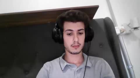 Snapshot of charismaticcharm chatting on 01/10/25, 07:04 charismaticcharm online show from 01/10/25, 07:04