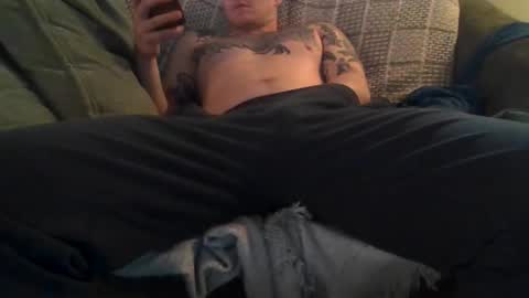 charlemagnesweatpants online show from 04/02/26, 04:15