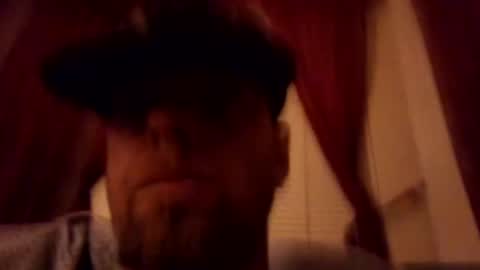 Snapshot of charles1223 chatting on 10/26/25, 09:37 charles1223 online show from 10/26/25, 09:37