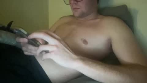 Snapshot of charles20029 chatting on 10/28/25, 02:15 charles20029 online show from 10/28/25, 02:15