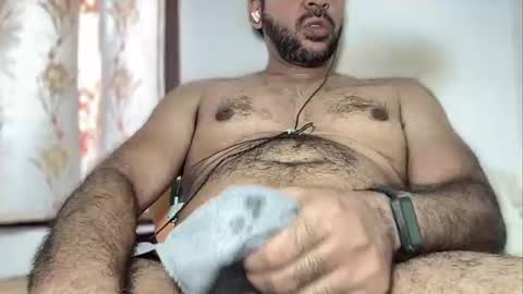 charles_dera35 online show from 11/09/25, 03:27