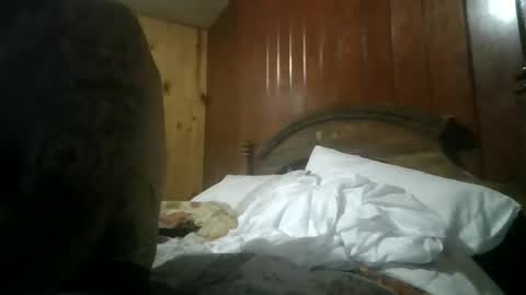 Snapshot of charlesb13 chatting on 05/01/26, 06:40 charlesb13 online show from 05/01/26, 06:40