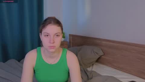 Ariel online show from 04/20/26, 06:27